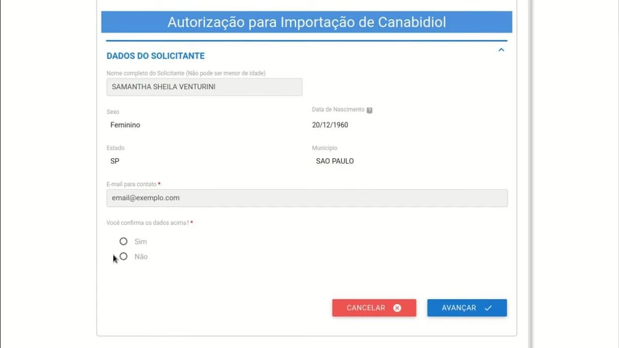 Formulário “Autorização para Importação de Canabidiol” aberto no bloco “Dados do solicitante”, com os campos de nome completo, sexo, data de nascimento, estado, município e e-mail, e a pergunta de confirmação dos dados.